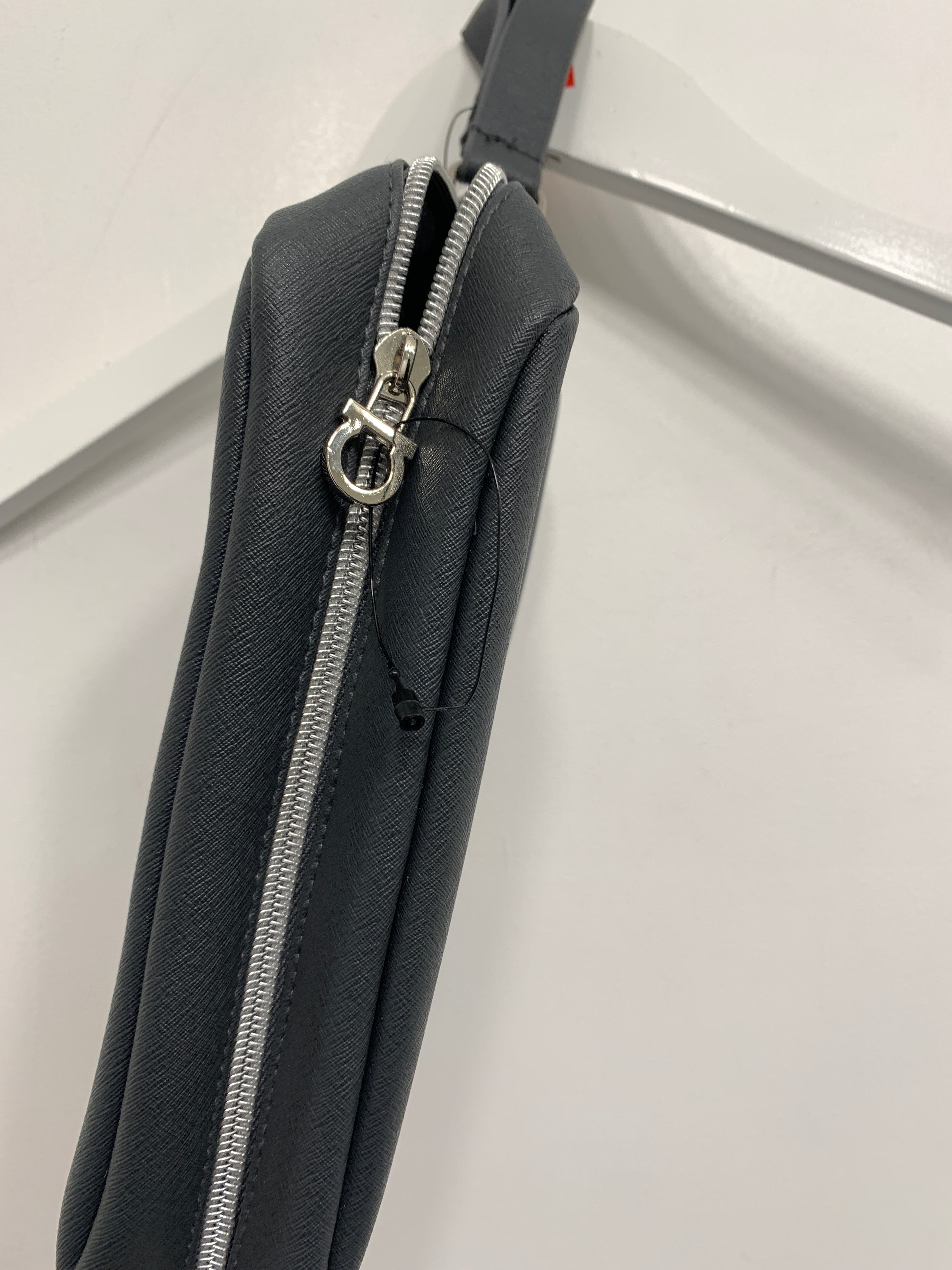 Salvatore Ferragamo Make Up Taske